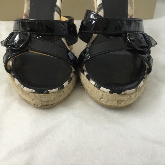 Burberry Nova Check Slip-On Espadrilles, Size 5. - Picture 5 of 11